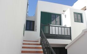 Apart. 3